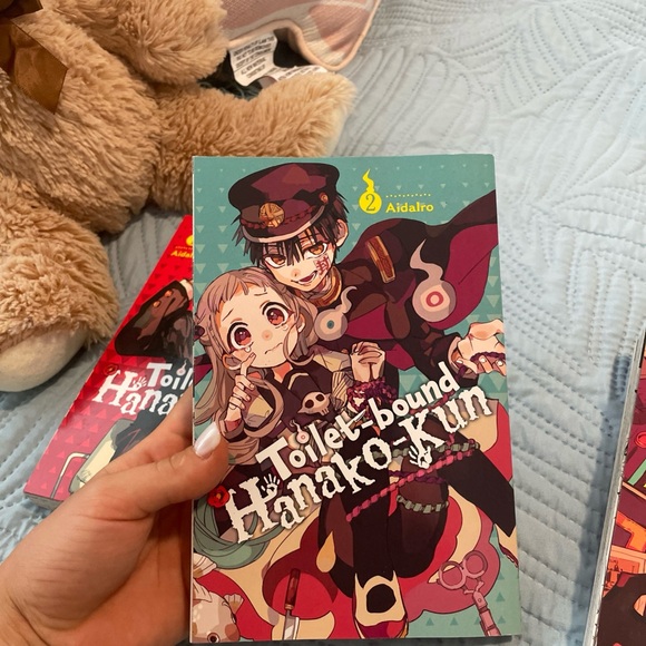 Toilet-bound Hanako-kun Manga Volumes 1-6 English edition - Picture 4 of 8